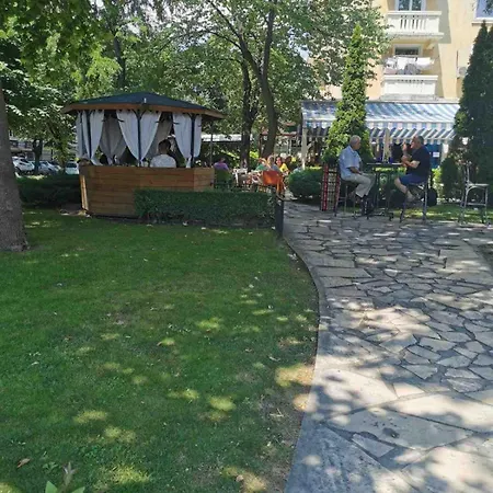 Sotto L'ombrello Varna